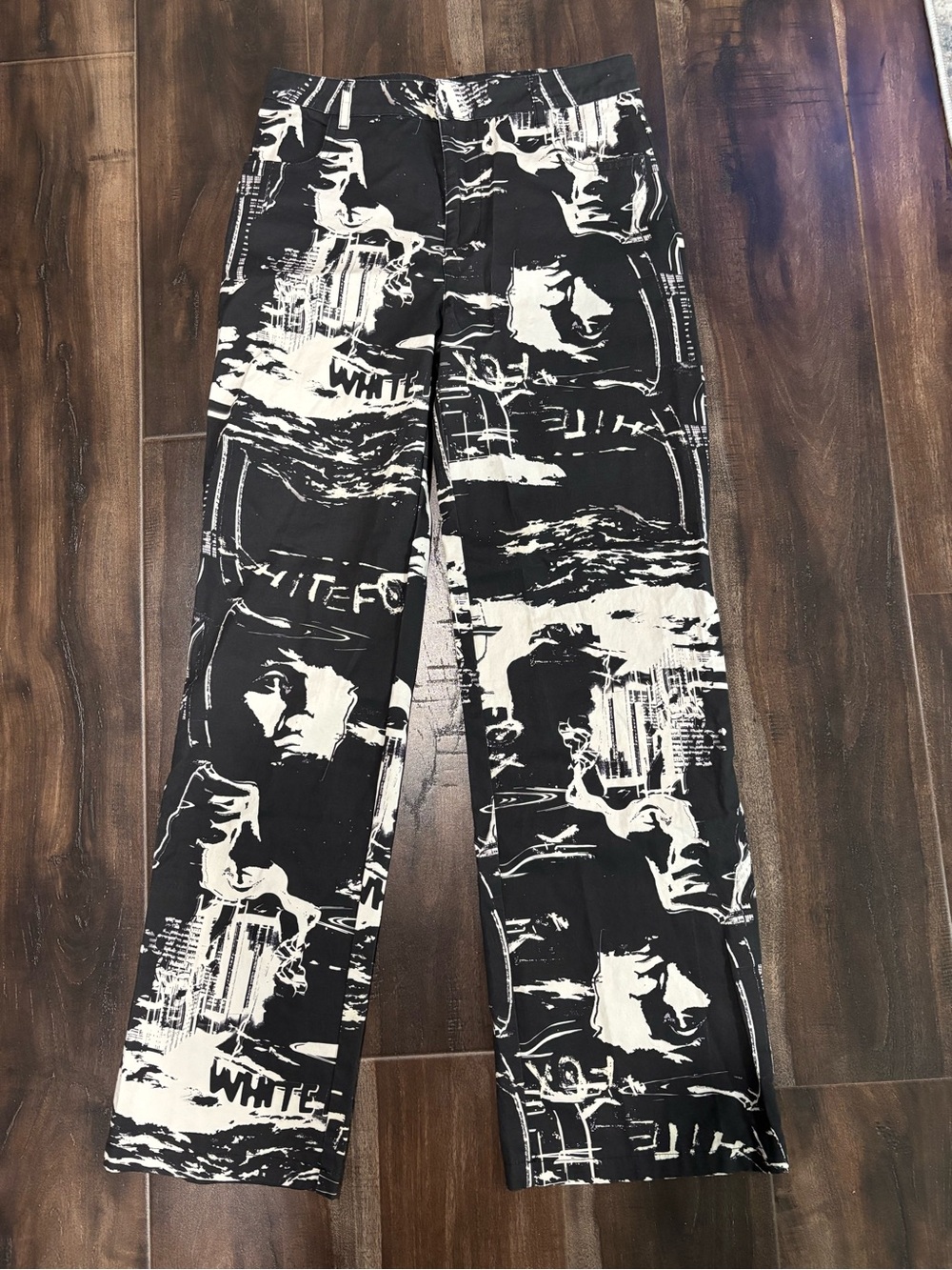White Fox Black & White Graphic Print Casual Pants